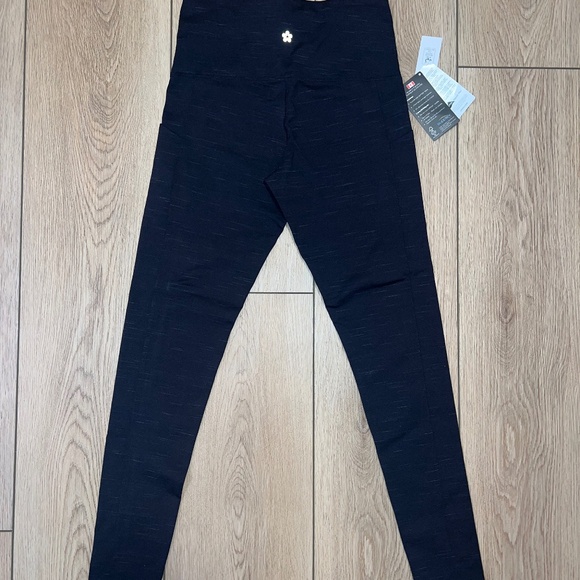 NWT Ladies Tuff Athletics Leggings - Picture 2 of 4